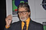 Amitabh Bachchan on the sets of KBC in Mumbai on 7th Sept 2013 (58).JPG